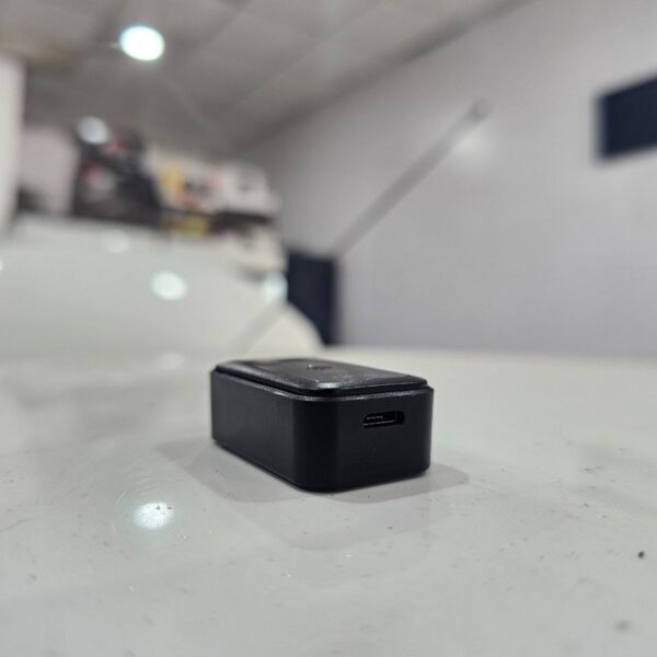 تصویر اصلی محصول ردیاب جی‌پی‌اس بند انگشتی