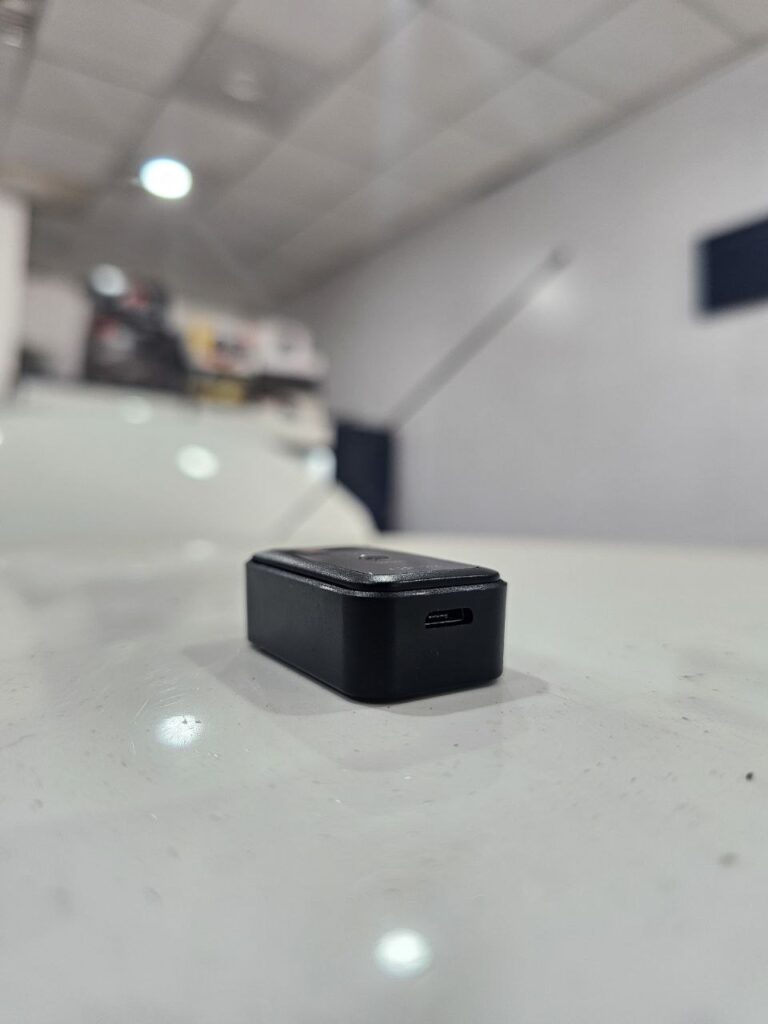 تصویر اصلی محصول ردیاب جی‌پی‌اس بند انگشتی