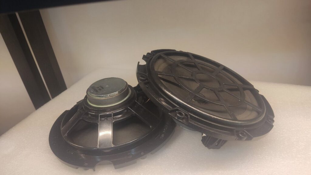 بلندگوی عقب خودرو مستر مدل MR-2065 | باند ۵ اینچ دو عددی